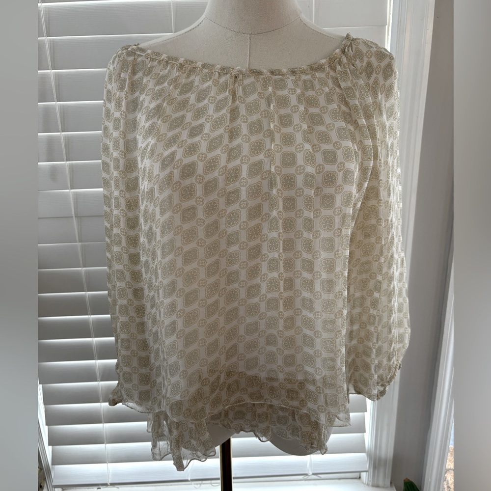 Italian Silk blouse by Piazza Roma - Picture 2 of 4